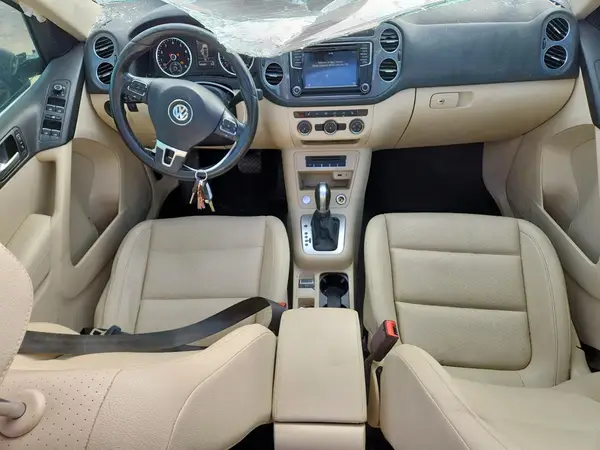 WVGRV7AX4HK005713 2017 VOLKSWAGEN TIGUAN - Image 8