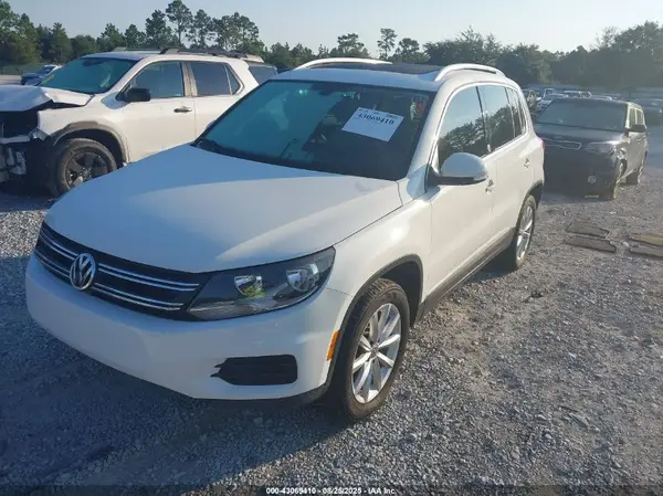 WVGRV7AX4HK011852 2017 VOLKSWAGEN TIGUAN - Image 2