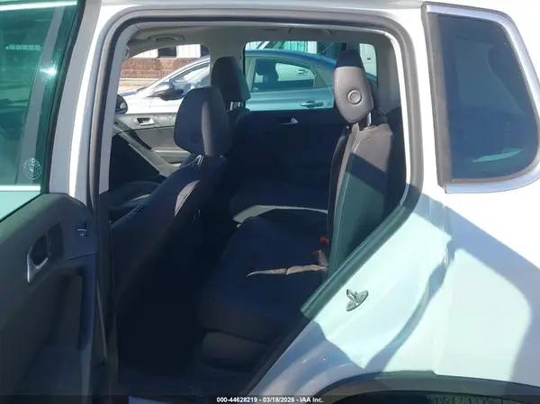 WVGRV7AX4HK024116 2017 VOLKSWAGEN TIGUAN - Image 8