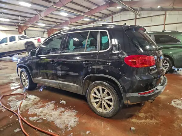 WVGRV7AX4HK026691 2017 VOLKSWAGEN TIGUAN - Image 2