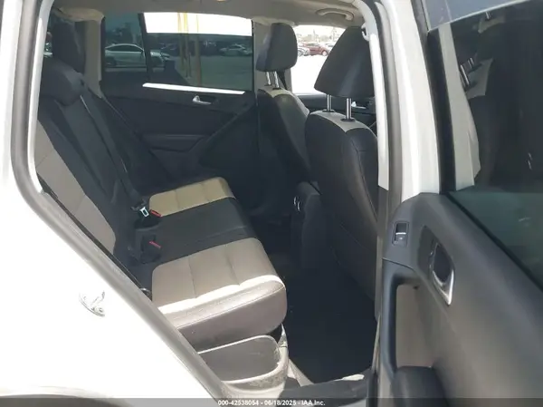 WVGRV7AX4HW502964 2017 VOLKSWAGEN TIGUAN - Image 8