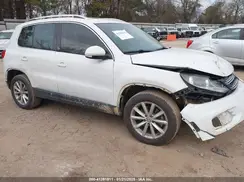 WVGRV7AX5HK019734 2017 VOLKSWAGEN TIGUAN