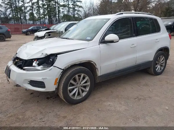 WVGRV7AX5HK019734 2017 VOLKSWAGEN TIGUAN - Image 2