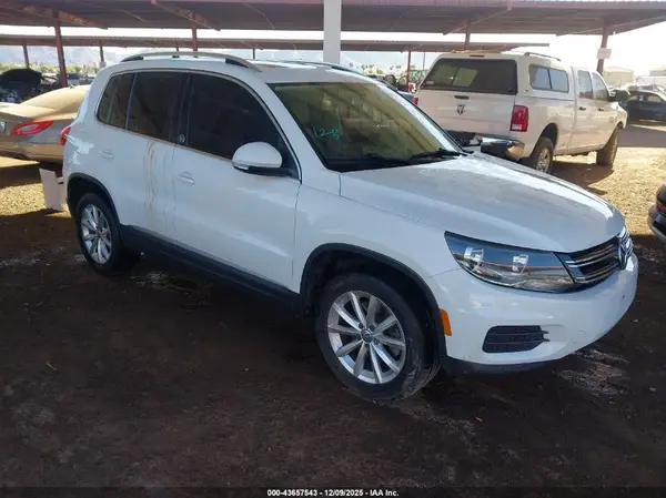 WVGRV7AX6HK001081 2017 VOLKSWAGEN TIGUAN - Image 1