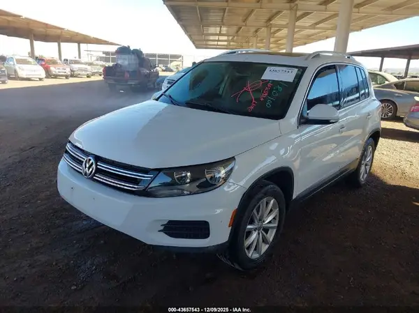 WVGRV7AX6HK001081 2017 VOLKSWAGEN TIGUAN - Image 2