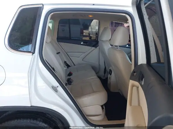 WVGRV7AX6HK001081 2017 VOLKSWAGEN TIGUAN - Image 8