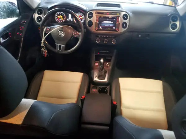 WVGRV7AX6HK005311 2017 VOLKSWAGEN TIGUAN - Image 8