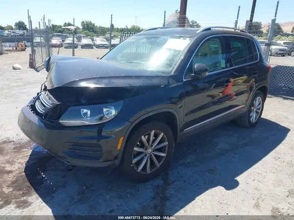 WVGRV7AX6HK005387 2017 VOLKSWAGEN TIGUAN - Image 2