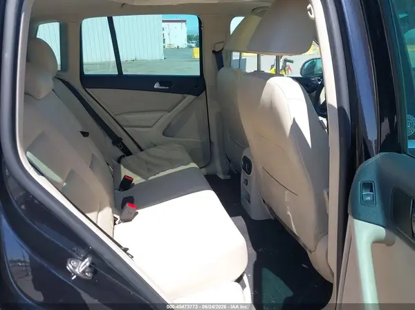WVGRV7AX6HK005387 2017 VOLKSWAGEN TIGUAN - Image 8