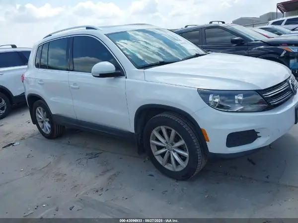 WVGRV7AX6HK006975 2017 VOLKSWAGEN TIGUAN