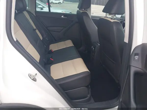 WVGRV7AX6HK008208 2017 VOLKSWAGEN TIGUAN - Image 8