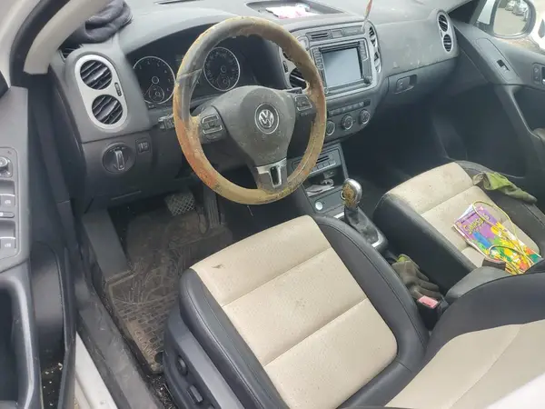 WVGRV7AX6HK011657 2017 VOLKSWAGEN TIGUAN - Image 8