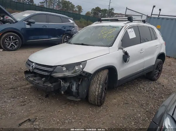 WVGRV7AX6HK013019 2017 VOLKSWAGEN TIGUAN - Image 2