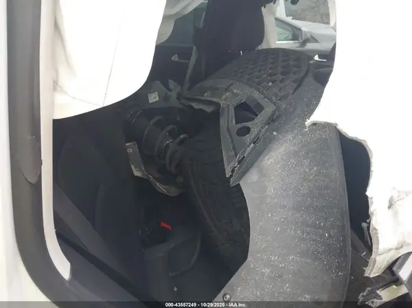 WVGRV7AX6HK013019 2017 VOLKSWAGEN TIGUAN - Image 8
