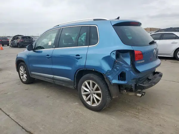 WVGRV7AX7HK039564 2017 VOLKSWAGEN TIGUAN - Image 2
