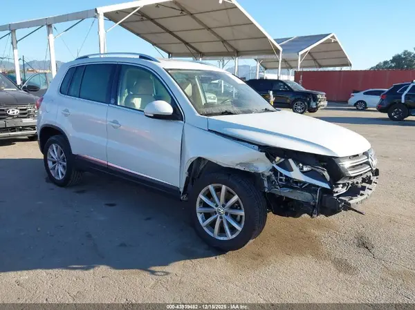 WVGRV7AX7HW501534 2017 VOLKSWAGEN TIGUAN - Image 1