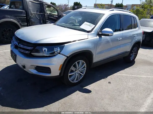 WVGRV7AX8HK002877 2017 VOLKSWAGEN TIGUAN - Image 2