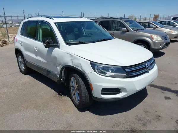 WVGRV7AX8HK003205 2017 VOLKSWAGEN TIGUAN - Image 1