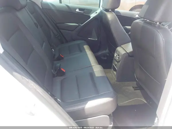 WVGRV7AX8HK019775 2017 VOLKSWAGEN TIGUAN - Image 8
