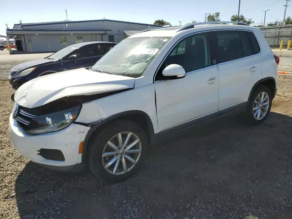 WVGRV7AX8HK021171 2017 VOLKSWAGEN TIGUAN - Image 1