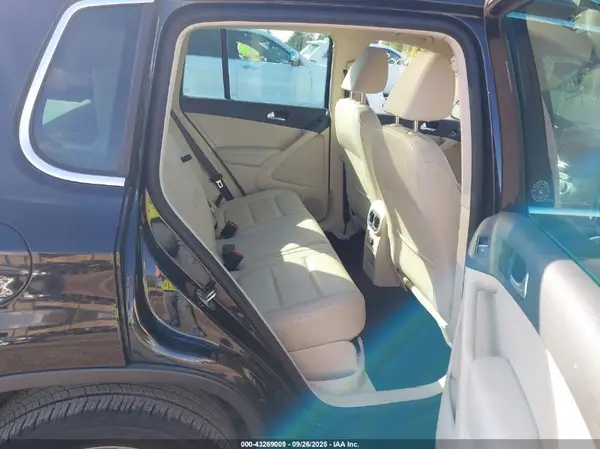 WVGRV7AX8HW501445 2017 VOLKSWAGEN TIGUAN - Image 8