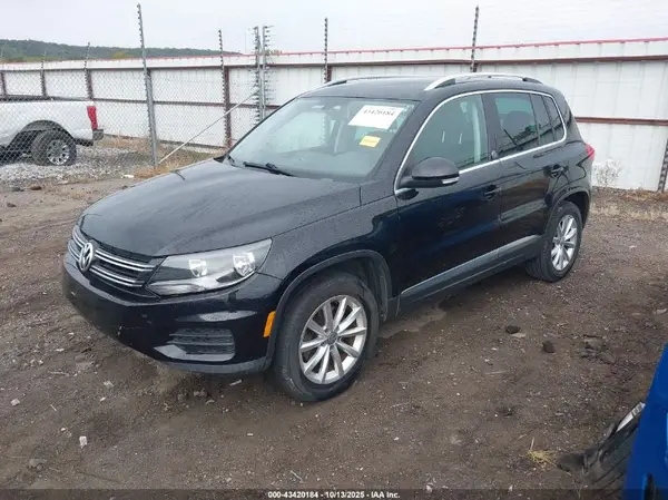 WVGRV7AX8HW502577 2017 VOLKSWAGEN TIGUAN - Image 2