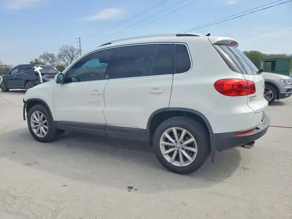 WVGRV7AX8HW507228 2017 VOLKSWAGEN TIGUAN - Image 2