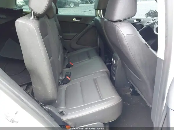 WVGRV7AX9HK002659 2017 VOLKSWAGEN TIGUAN - Image 8