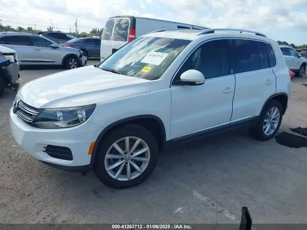 WVGRV7AX9HK003245 2017 VOLKSWAGEN TIGUAN - Image 2