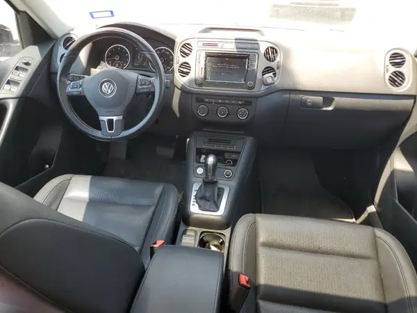 WVGRV7AX9HK005061 2017 VOLKSWAGEN TIGUAN - Image 8