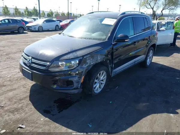 WVGRV7AX9HK007795 2017 VOLKSWAGEN TIGUAN - Image 2