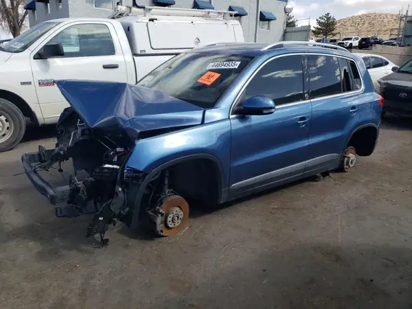 WVGRV7AX9HK012821 2017 VOLKSWAGEN TIGUAN - Image 1