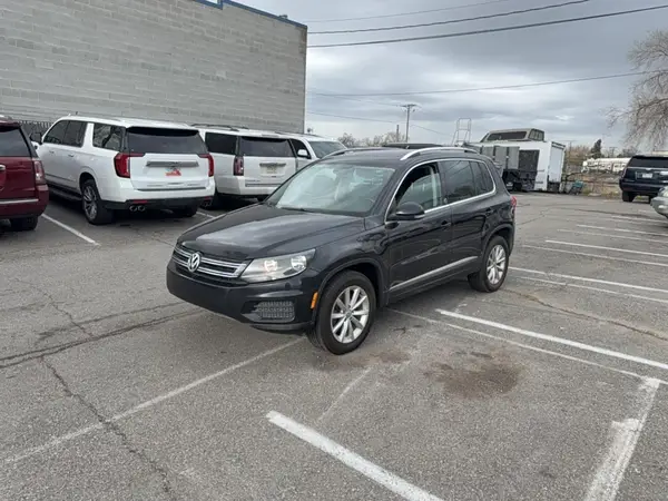 WVGRV7AX9HW503205 2017 VOLKSWAGEN TIGUAN - Image 2