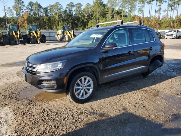 WVGRV7AXXHK002430 2017 VOLKSWAGEN TIGUAN - Image 1