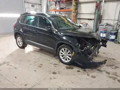 WVGRV7AXXHK005683 2017 VOLKSWAGEN TIGUAN