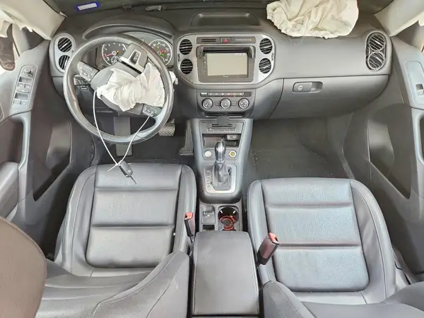 WVGRV7AXXHK012732 2017 VOLKSWAGEN TIGUAN - Image 8