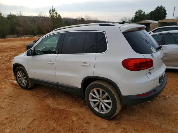 WVGRV7AXXHK019373 2017 VOLKSWAGEN TIGUAN - Image 2