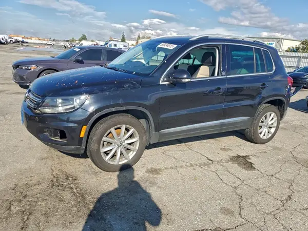 WVGRV7AXXHK022211 2017 VOLKSWAGEN TIGUAN - Image 1