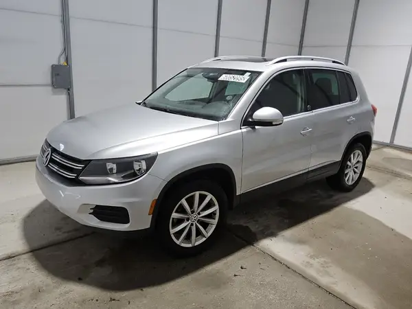 WVGRV7AXXHW502712 2017 VOLKSWAGEN TIGUAN - Image 1