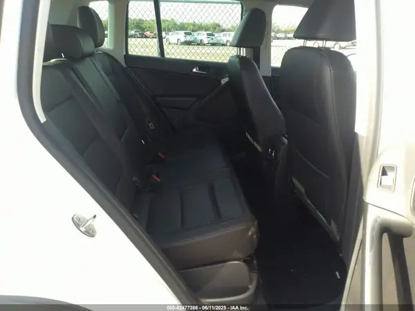 WVGRV7AXXHW509109 2017 VOLKSWAGEN TIGUAN - Image 8