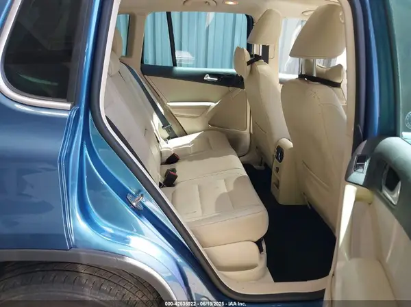 WVGSV7AX0HK011669 2017 VOLKSWAGEN TIGUAN - Image 8