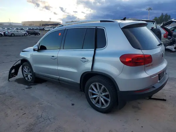 WVGSV7AX0HW513218 2017 VOLKSWAGEN TIGUAN - Image 2