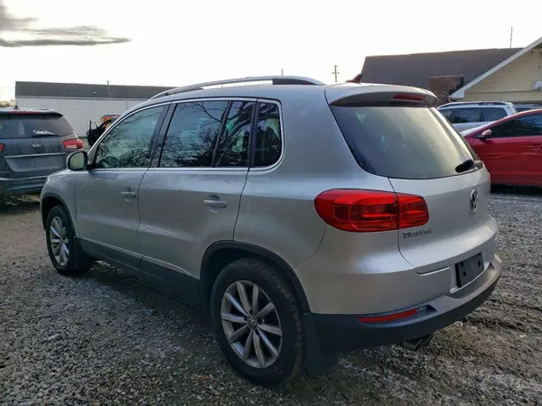 WVGSV7AX1HK006089 2017 VOLKSWAGEN TIGUAN - Image 2