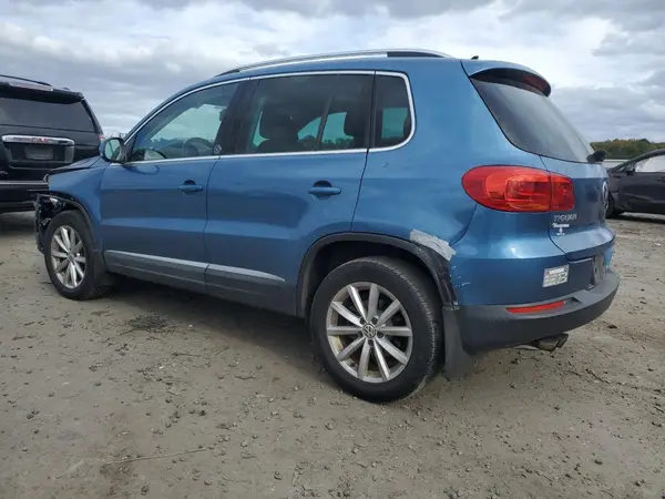WVGSV7AX1HK021546 2017 VOLKSWAGEN TIGUAN - Image 2