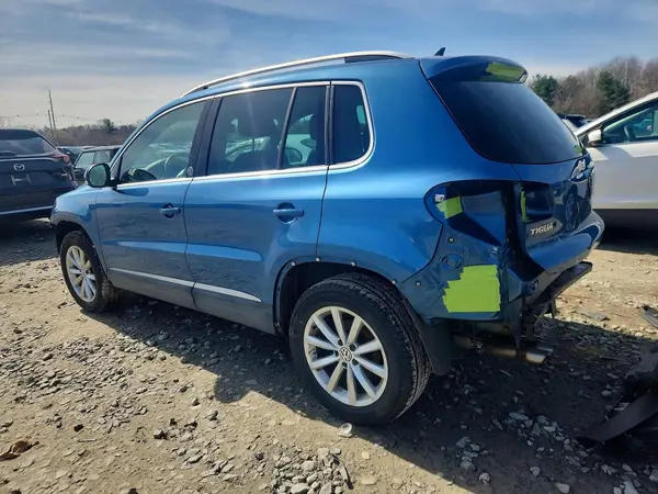 WVGSV7AX1HW501711 2017 VOLKSWAGEN TIGUAN - Image 2