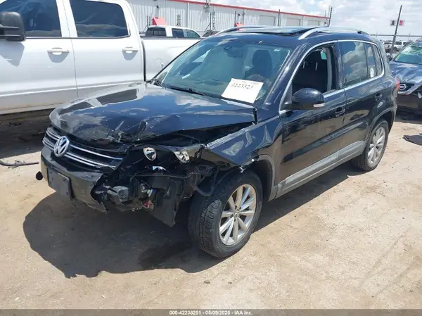 WVGSV7AX1HW503670 2017 VOLKSWAGEN TIGUAN - Image 2