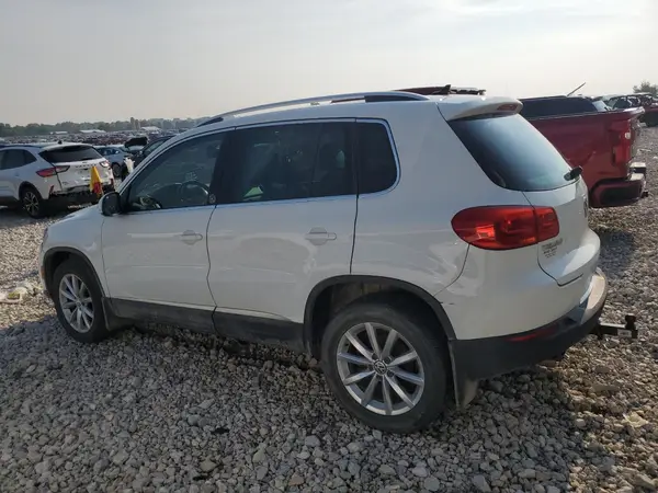 WVGSV7AX2HK002729 2017 VOLKSWAGEN TIGUAN - Image 2