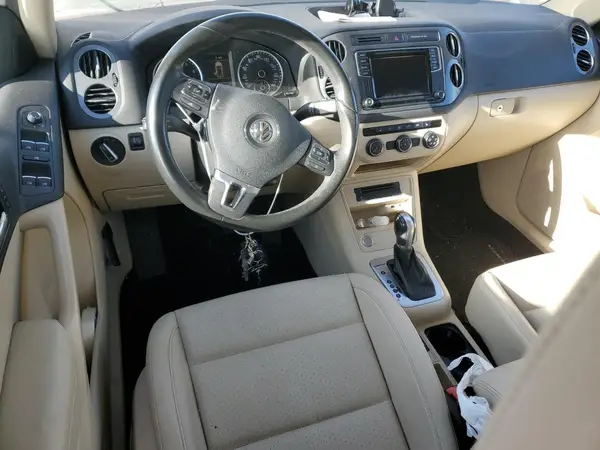 WVGSV7AX2HK003430 2017 VOLKSWAGEN TIGUAN - Image 8