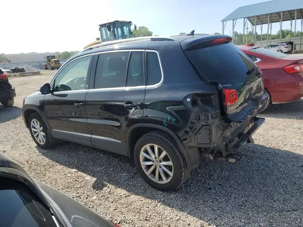 WVGSV7AX2HK024374 2017 VOLKSWAGEN TIGUAN - Image 2