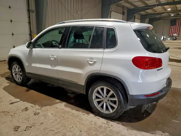 WVGSV7AX2HK033267 2017 VOLKSWAGEN TIGUAN - Image 2